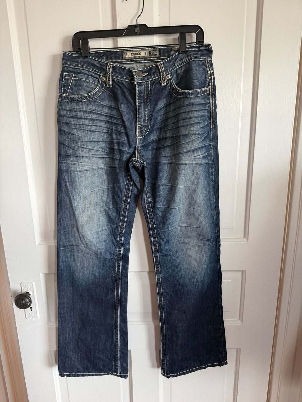 Mens BKE Derek Denim Jeans Size 31R Blue Medium Wash Straight Stretch